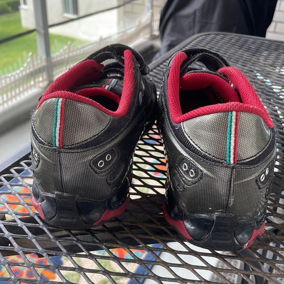 Geox Velcro big boys sneakers size 5 1/2 excellent condition. - Picture 3 of 8